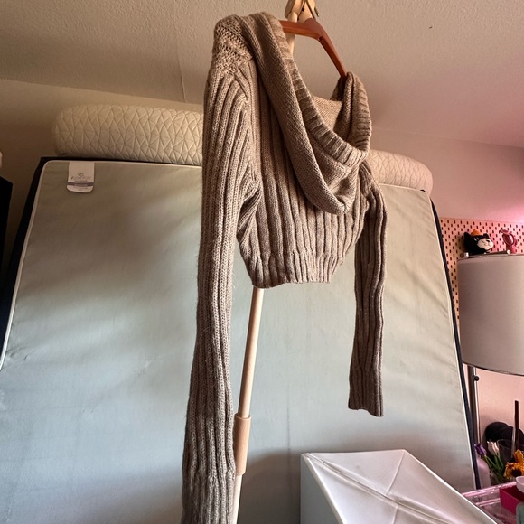 Aerie Tan Cable Knit Cropped Cardigan - Picture 7 of 8